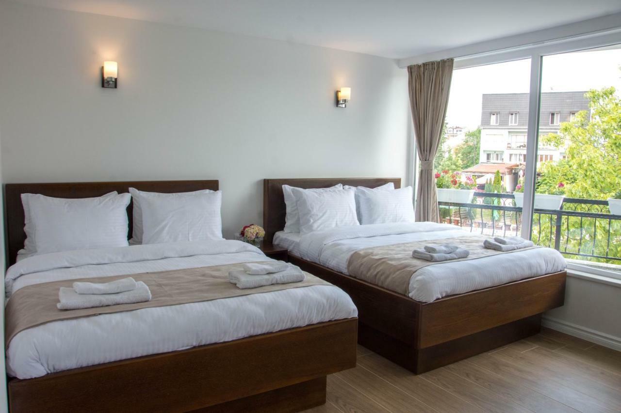 Seasons Hotel Struga Exterior photo