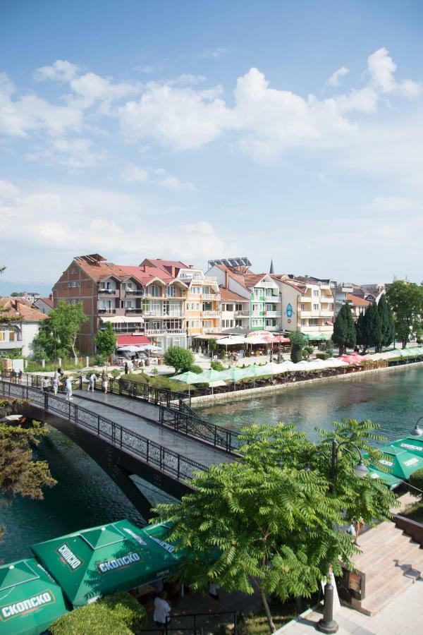 Seasons Hotel Struga Exterior photo