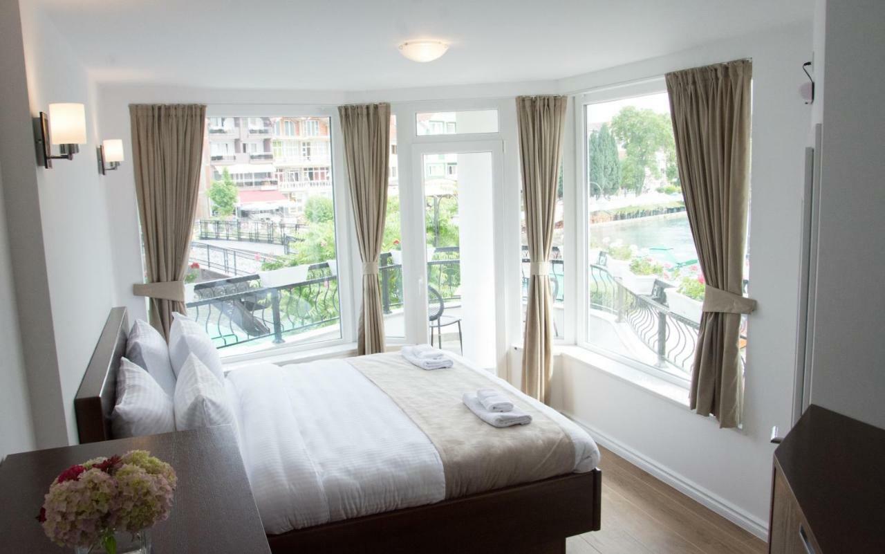Seasons Hotel Struga Exterior photo