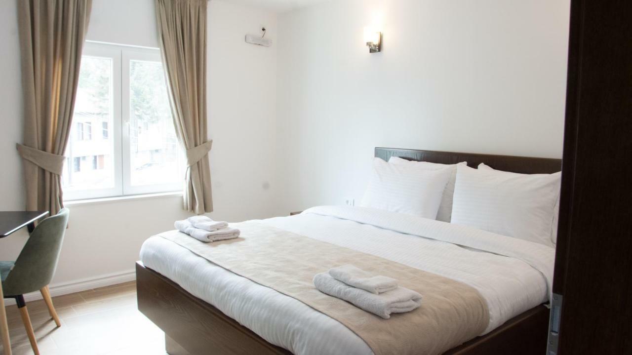 Seasons Hotel Struga Exterior photo